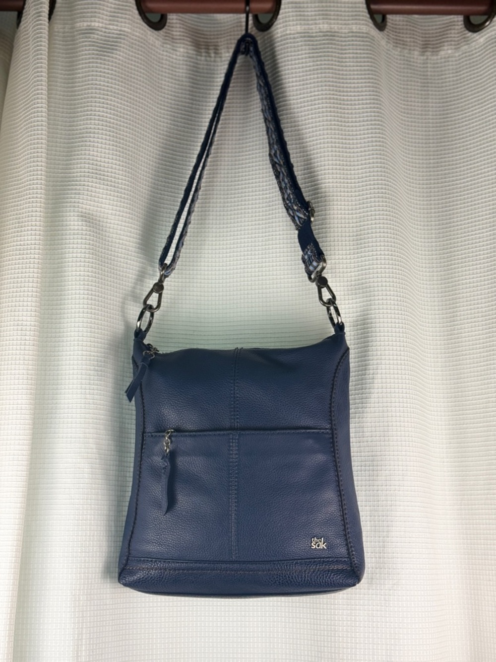 The Sak Lucia Pebbled Leather Crossbody Bag Indigo Navy Guitar Strap Zip Pockets